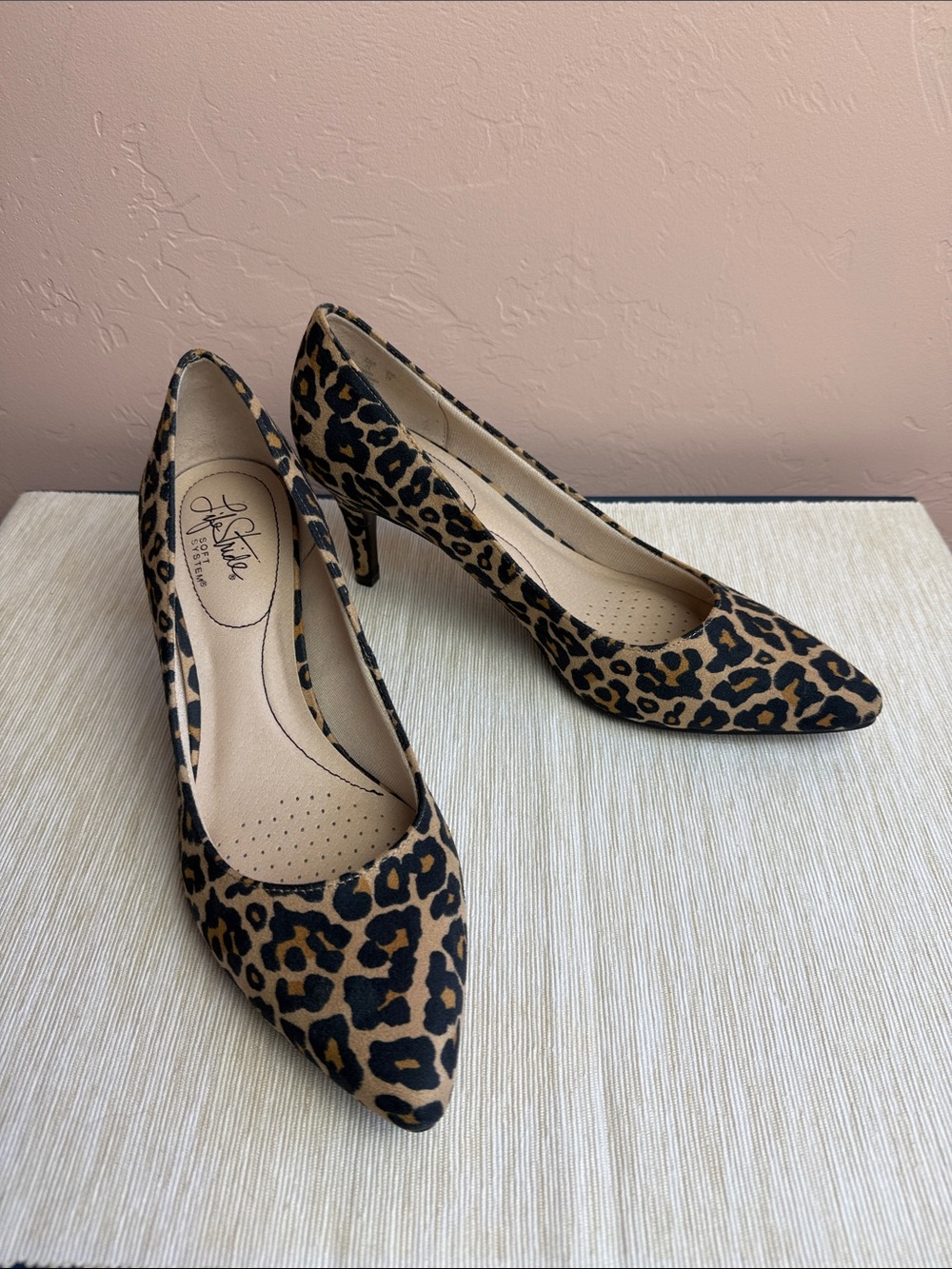 Life Stride Sevyn Leopard Print Pointed Toe Pumps - Tan & Black Sz 8
